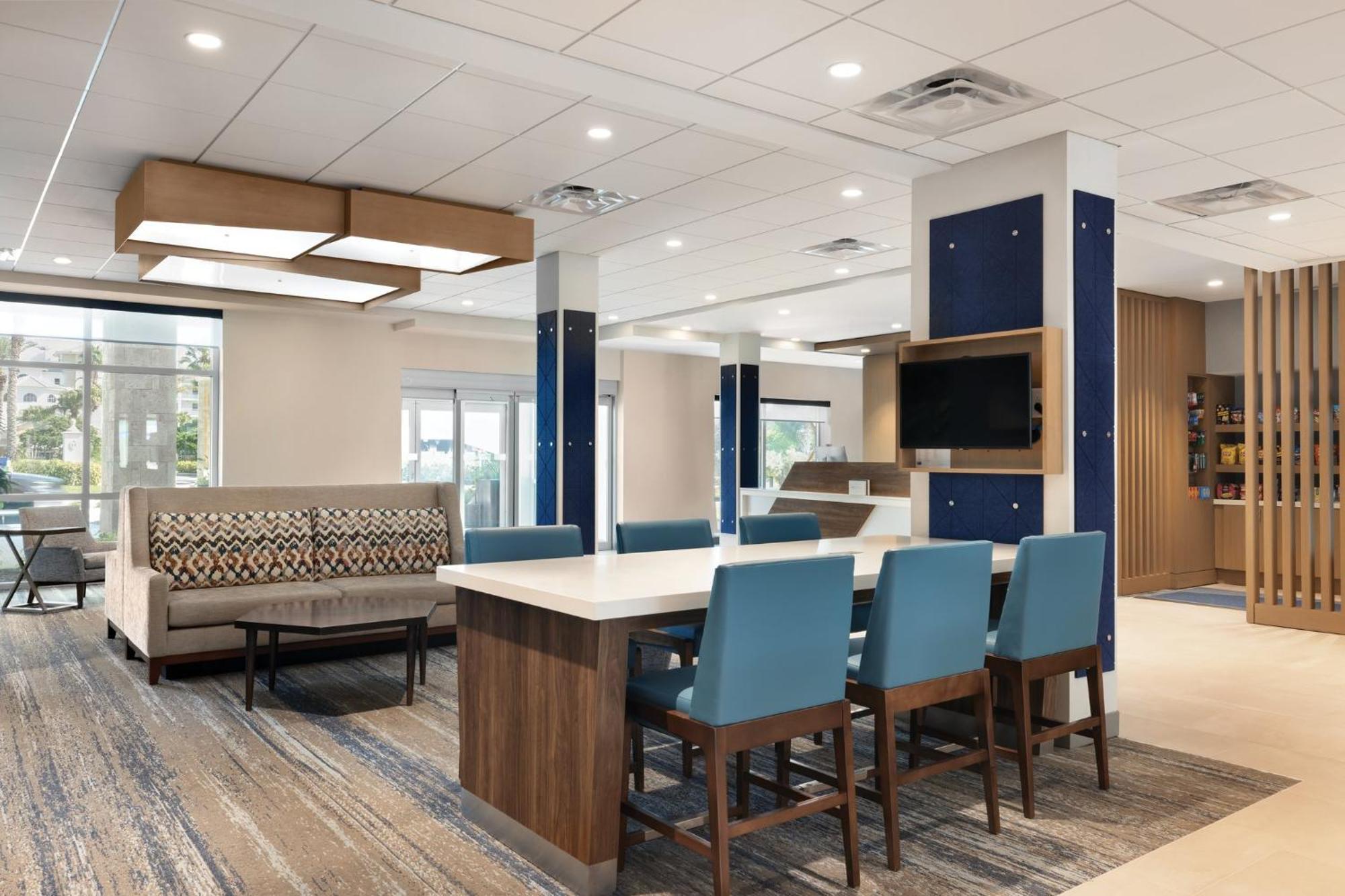 Holiday Inn Express Cape Canaveral By Ihg Exterior photo